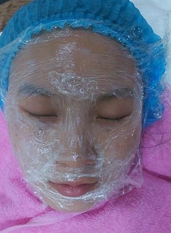 保鲜膜敷脸多少时间最佳 敷脸 保鲜膜敷脸 美妆 第1张