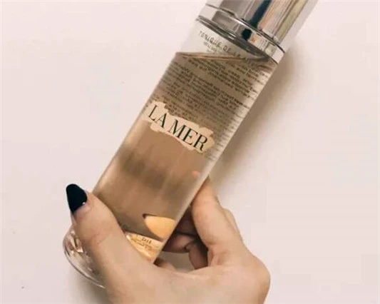 海蓝之谜焕肤水和精粹液有什么区别 海蓝之谜 焕肤水 精粹液 第4张