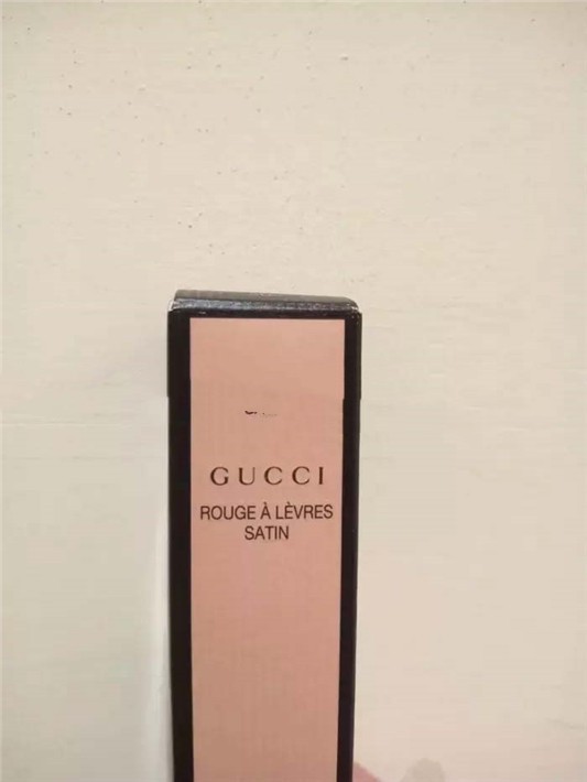 古驰GUCCI金管口红真假对比 GUCCI 口红 古驰 唇膏 第1张