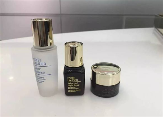 雅诗兰黛肌初赋活原生液真假鉴别 雅诗兰黛 肌初赋活 原生液 第1张