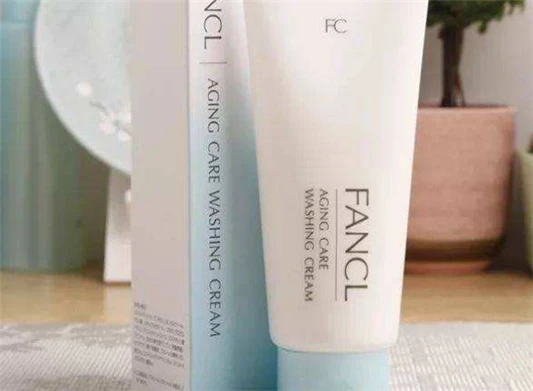 洁面乳和洗面奶的区别 洁面乳 洗面奶 第4张