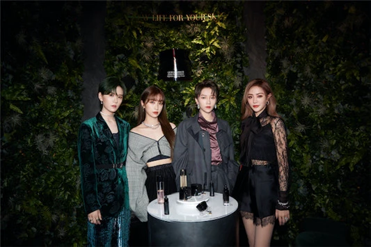 阿玛尼美妆集妆箱快闪店活动 虞书欣 刘雨昕 嘉宾 资讯 第6张