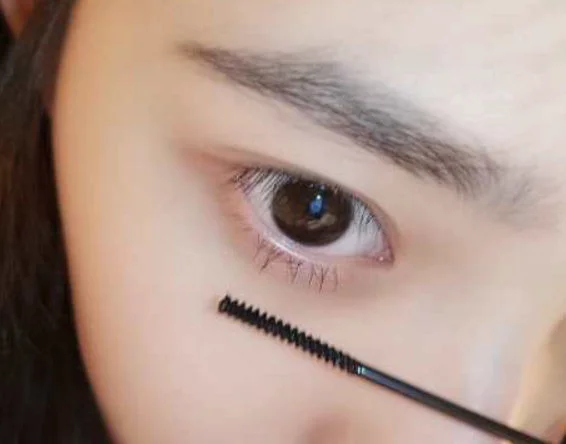 睫毛增长液都有什么危害 睫毛 睫毛增长液 美妆 第2张