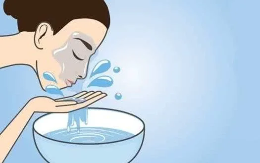 敷完面膜用洗面奶还是清水洗脸好 洗面奶 清水洗脸 美妆 第2张