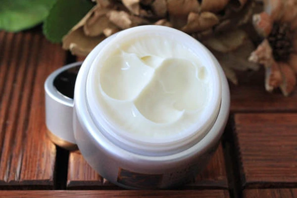 全球最好的颈霜有哪些 颈霜 资生堂 第4张 全球最好的颈霜有哪些 颈霜 资生堂 第4张