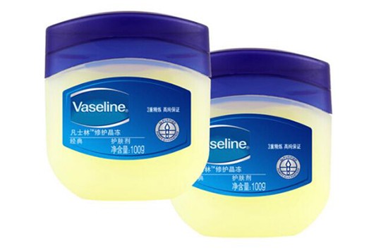凡士林润肤露的功效和作用是什么 凡士林 润肤露 第1张