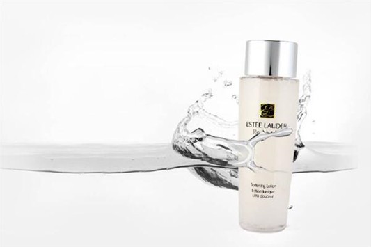 雅诗兰黛白金精华水使用方法 雅诗兰黛 精华水 第1张