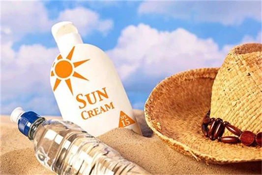 防晒霜和bb霜哪个先用 防晒霜 bb霜 美妆 第2张