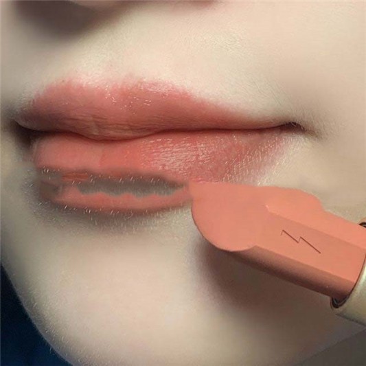 PONY EFFECT水透光妆前乳 奶油唇膏 EFFECT 唇膏 妆前乳 第1张