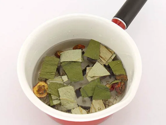 秋天皮肤痒吃什么好 皮肤痒 秋天护肤 美妆 第2张