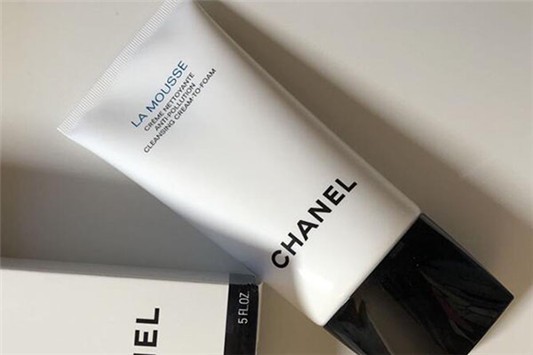 香奈儿卸妆乳能否用于眼部使用 香奈儿 卸妆乳 第1张 香奈儿卸妆乳能否用于眼部使用 香奈儿 卸妆乳 第1张