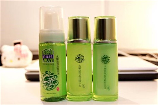 百雀羚和自然堂哪个好 百雀羚 自然堂 护肤品 第1张