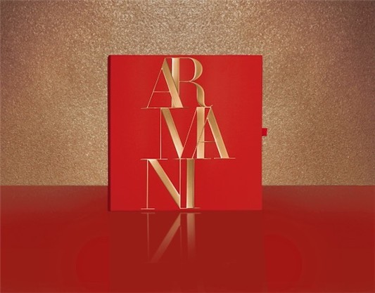 阿玛尼限量版倒计时礼盒 阿玛尼美妆 明星单品 限量版 明星产品 礼盒 节日 资讯 第1张