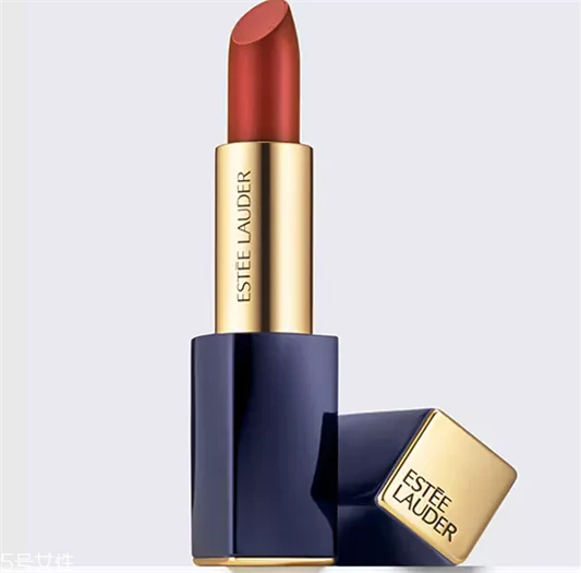 雅诗兰黛130口红试色，雅诗兰黛130slow，burn 雅诗兰黛口红 雅诗兰黛130口红试色 雅诗兰黛130slow burn 第6张