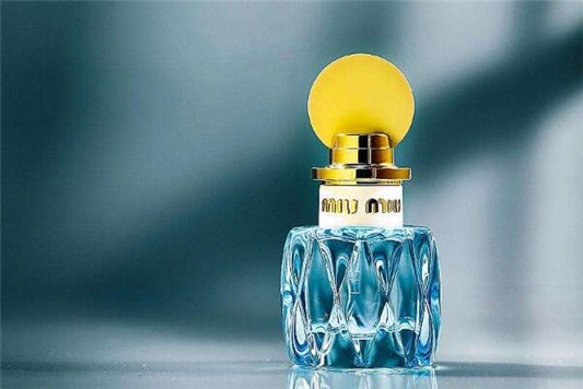 30ml香水可以带上飞机吗 香水 第1张 30ml香水可以带上飞机吗 香水 第1张