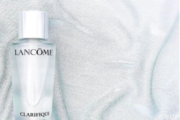 兰蔻极光水有酸吗，兰蔻极光水有刺痛感 兰蔻极光水 兰蔻 第2张