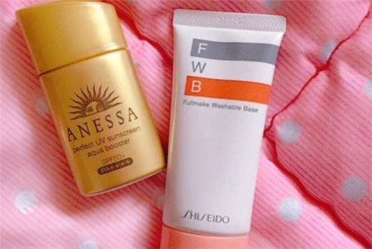 防晒霜和隔离霜的区别 防晒霜 隔离霜 第3张