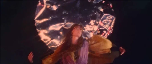 Gucci古驰倾色炫闪唇膏2020圣诞限量版「含模特试色」 Gucci 古驰 唇膏 第3张