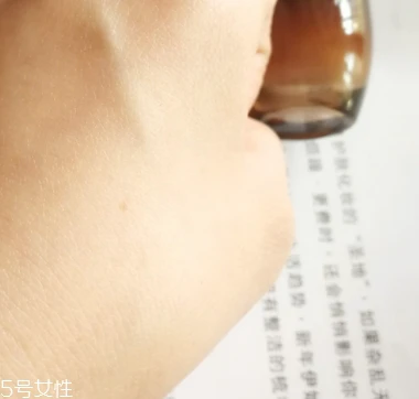 雅诗兰黛精华液多少钱,年轻肌肤的秘密 雅诗兰黛 雅诗兰黛精华液 第6张 雅诗兰黛精华液多少钱,年轻肌肤的秘密 雅诗兰黛 雅诗兰黛精华液 第6张