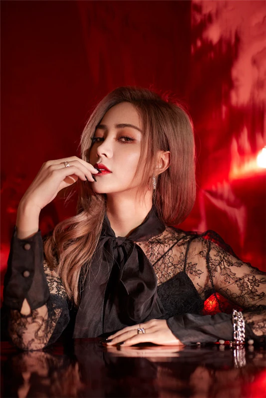 阿玛尼美妆集妆箱快闪店活动 虞书欣 刘雨昕 嘉宾 资讯 第4张