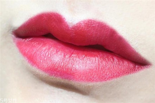 雅诗兰黛恋爱310好看吗，雅诗兰黛love310真人试色 雅诗兰黛 口红 雅诗兰黛恋爱310好看吗 第1张