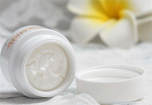 海蓝之谜精华面霜能早晚用吗 海蓝之谜 精华面霜 第1张