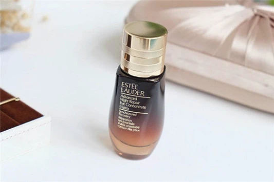 雅诗兰黛眼霜保质期 雅诗兰黛 眼霜 第3张