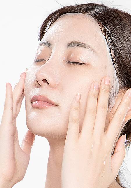 玻尿酸面膜适合什么年龄人使用 面膜 玻尿酸面膜 美妆 第1张