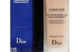 雅诗兰黛和dior迪奥粉底液哪个好 雅诗兰黛 雅诗兰黛和迪奥粉底液 第2张