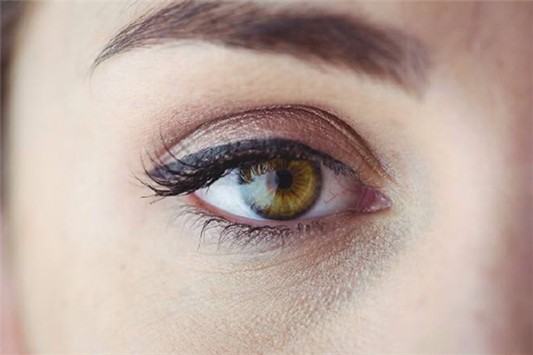 脂肪粒适合什么护肤品 赫莲娜 眼膜 第1张 脂肪粒适合什么护肤品 赫莲娜 眼膜 第1张