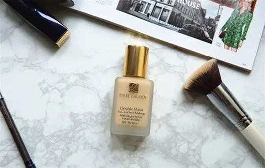 雅诗兰黛怎么样， 国际奢侈品牌之一 雅诗兰黛 粉底液 第3张