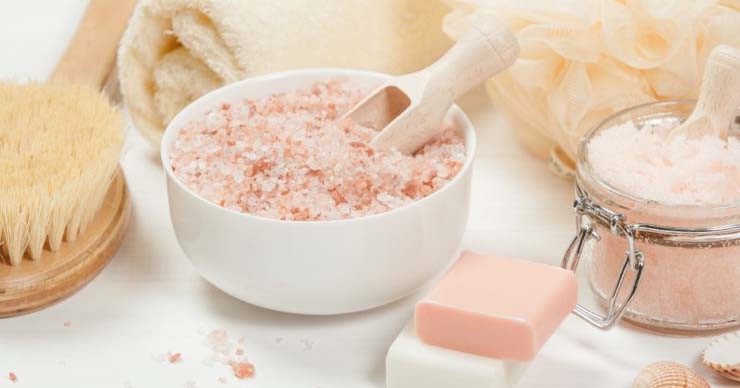 如何去除白色衣服上的食物污渍 生活质量 第1张