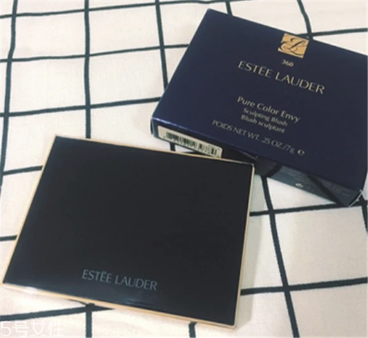 雅诗兰黛渐变腮红哪个好，雅诗兰黛渐变腮红色号试色 雅诗兰黛 雅诗兰黛渐变腮红哪个好 雅诗兰黛渐变腮红色号试色 第4张