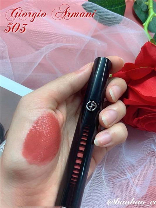 阿玛尼新黑管水唇釉#503色号试色，超像的开架平替解密 GIORGIO ARMANI L'OREAL PARIS 唇釉 小钢笔 巴黎欧莱雅 试色 阿玛尼 第1张