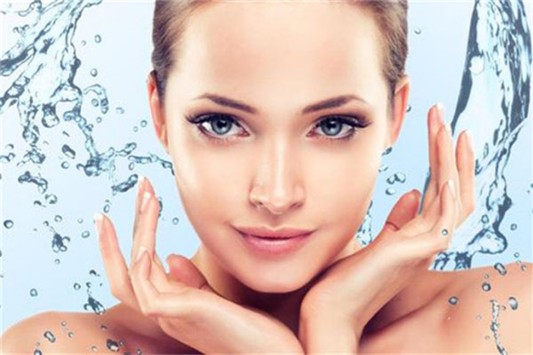 雅诗兰黛樱花微精华露适合多大年纪 雅诗兰黛 精华露 第1张