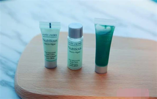 雅诗兰黛摇摇水是先擦水还是先擦乳 雅诗兰黛 摇摇水 第3张