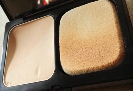 蜜粉饼和粉饼的区别 蜜粉饼 粉饼 第4张