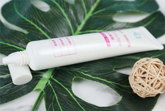 隔离乳和隔离霜的区别 隔离乳 隔离霜 第2张