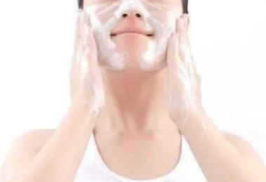 药皂可以洗脸吗 洗脸 药皂洗脸 美妆 第3张 药皂可以洗脸吗 洗脸 药皂洗脸 美妆 第3张