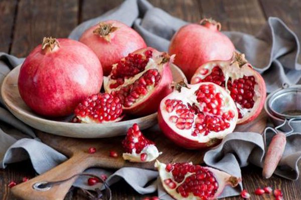 雅诗兰黛红石榴用的是什么石榴 雅诗兰黛 护肤套装 第1张