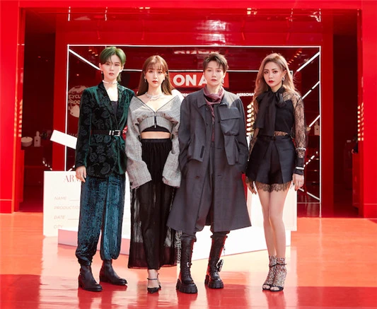 阿玛尼美妆集妆箱快闪店活动 虞书欣 刘雨昕 嘉宾 资讯 第5张