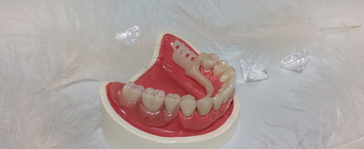 简单美白牙齿方法 美白牙齿 美妆 第1张