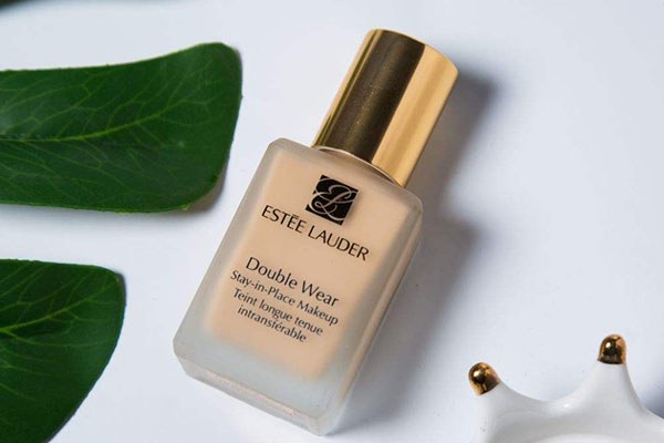 雅诗兰黛持妆粉底液适合什么肤质 雅诗兰黛 粉底液 第1张 雅诗兰黛持妆粉底液适合什么肤质 雅诗兰黛 粉底液 第1张