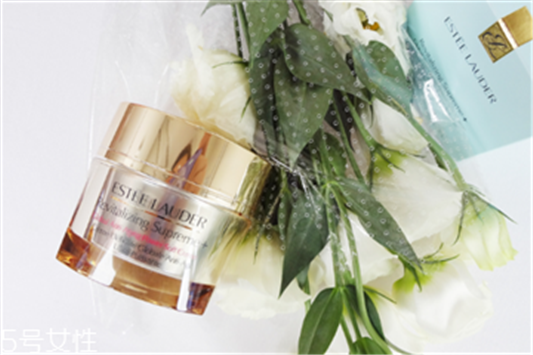 雅诗兰黛万能面霜适合年龄，雅诗兰黛万能面霜价格 雅诗兰黛 雅诗兰黛万能面霜适合年龄 雅诗兰黛万能面霜价格 第1张