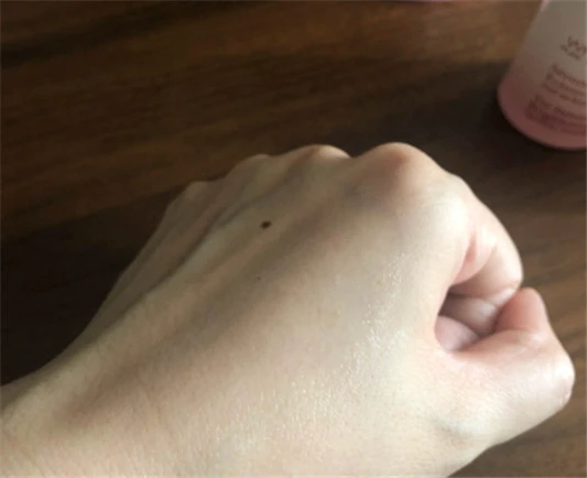 娇韵诗和雅诗兰黛哪个好，娇韵诗和雅诗兰黛哪个档次高 娇韵诗 娇韵诗和雅诗兰黛哪个好 第5张