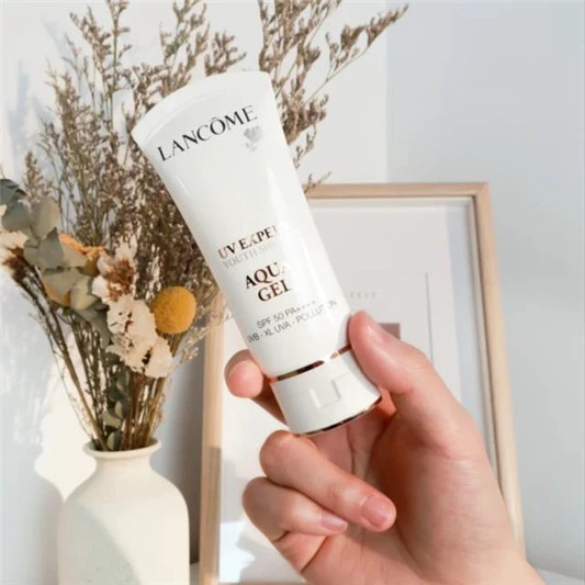 夏天到了，盘点那些好用的防晒霜，十大防晒霜排行推荐 十大防晒霜 夏天到了 盘点那些好用的防晒霜 十大防晒霜排行 推荐护肤品十大排名 第16张