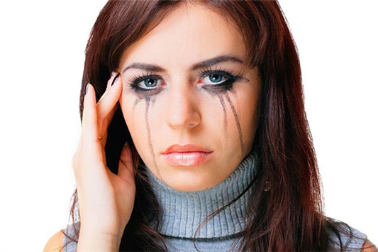 早上起来眼睛水肿怎么办 水肿 第1张