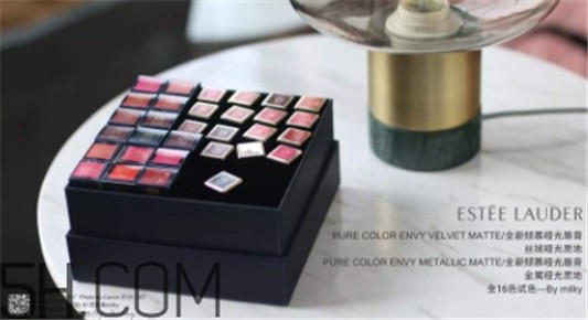 雅诗兰黛倾慕哑光唇膏色号，雅诗兰黛倾慕哑光唇膏试色 雅诗兰黛 雅诗兰黛倾慕哑光唇膏试色 第1张