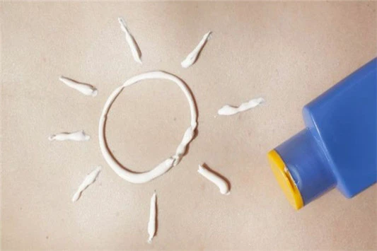 男士防晒霜怎么用才正确 男士防晒霜 防晒霜 第2张