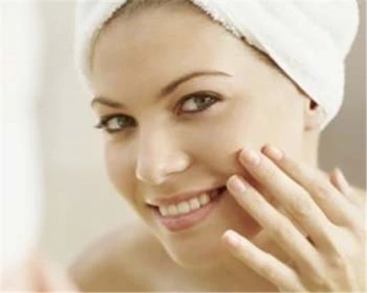 造成敏感肌肤红血丝的原因有哪些 敏感肌肤 美白祛黄 第3张